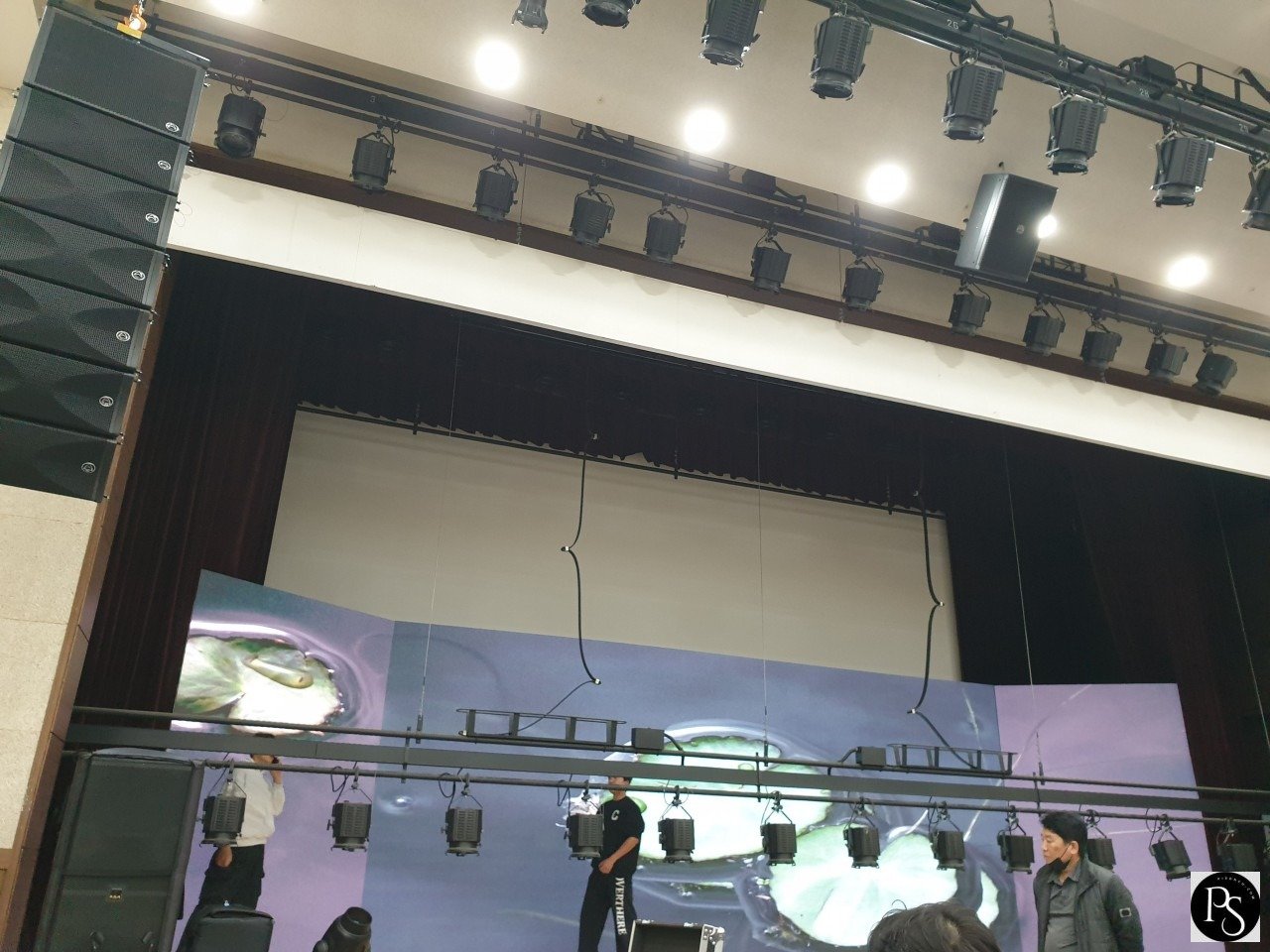 관악창업S밸리페스티벌조명바텐설치중